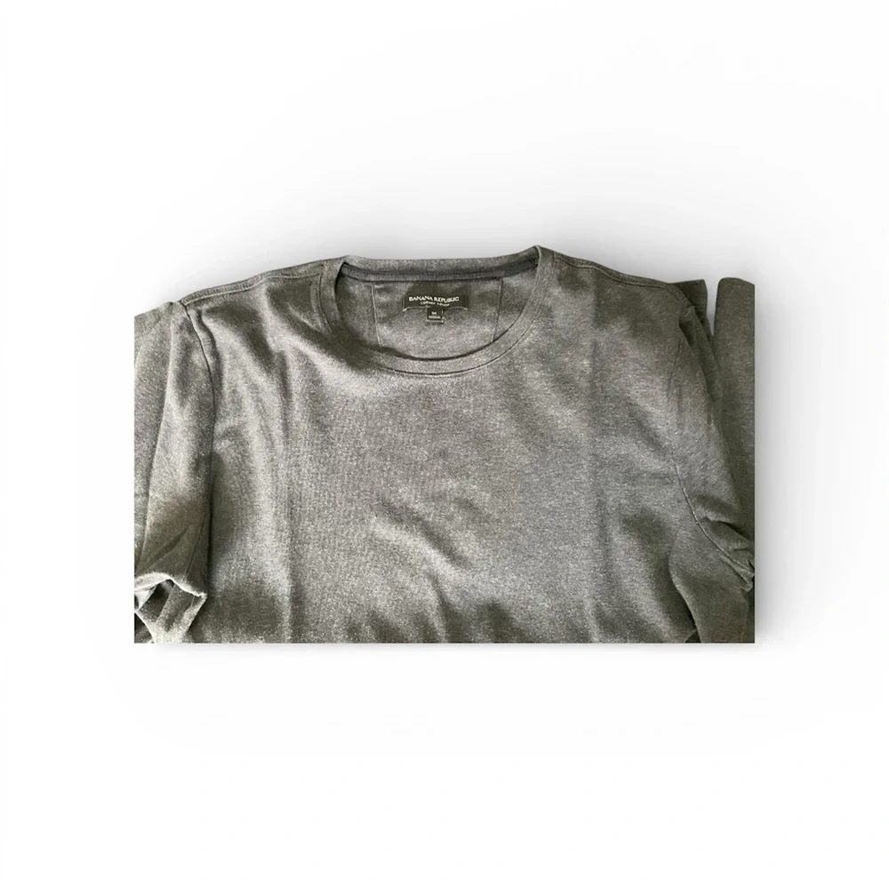 Banana Republic Gray Long Sleeve Tee